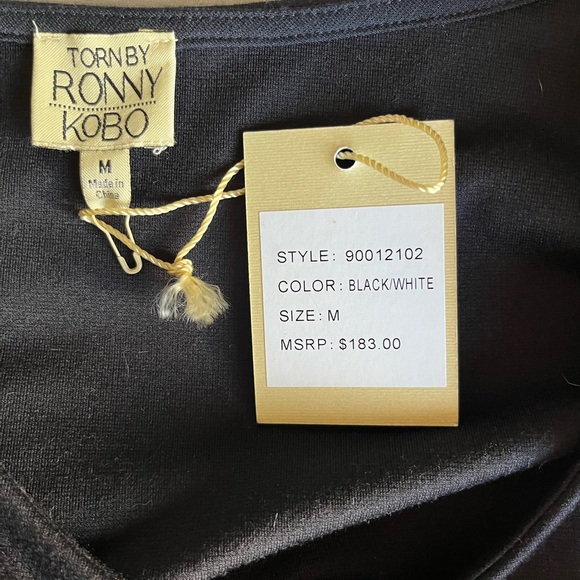 NWT Ronny Kobo Bell Sleeve Blouse Medium - Picture 8 of 10